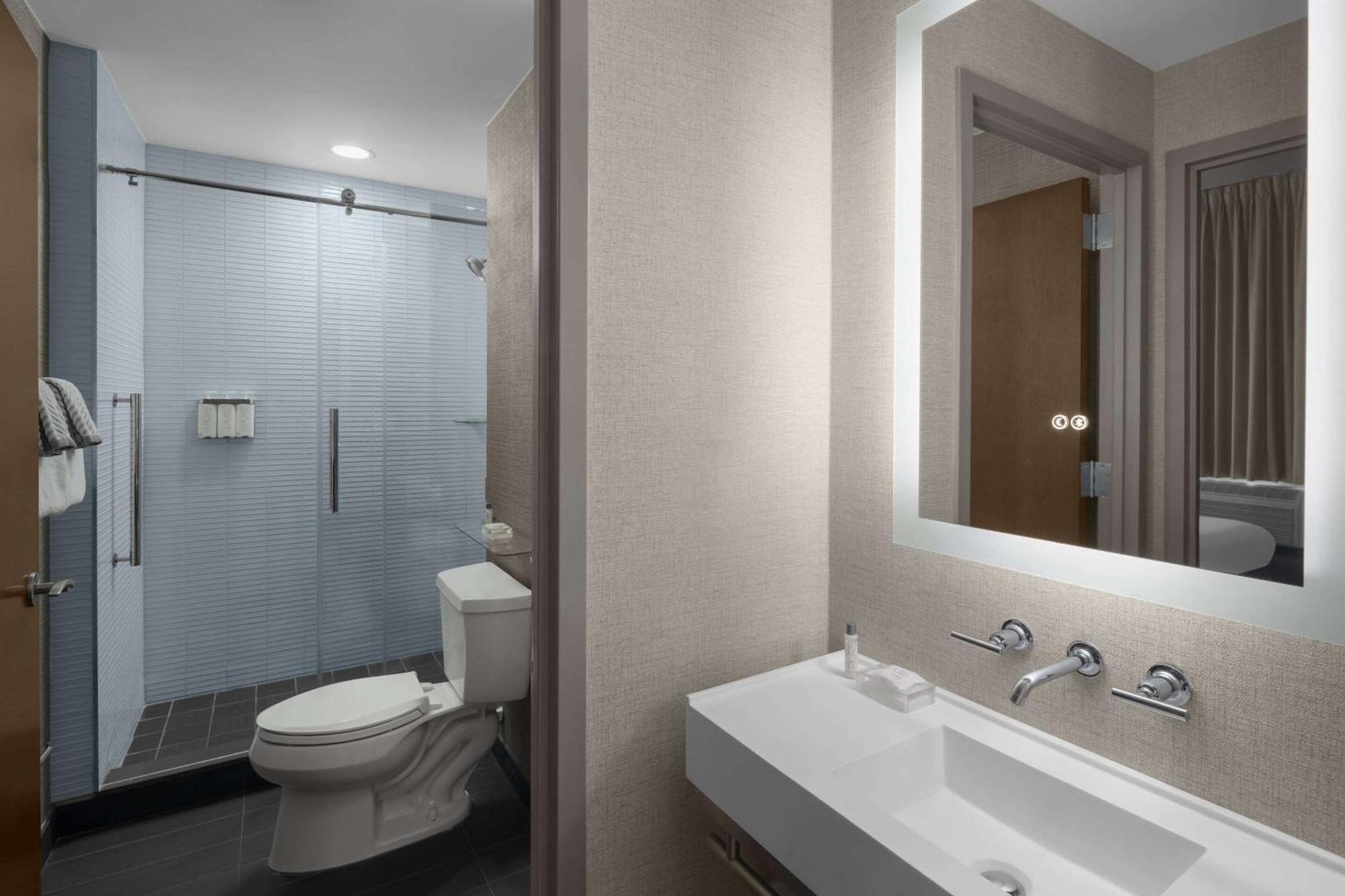 Cambria Hotel New York - Chelsea Buitenkant foto